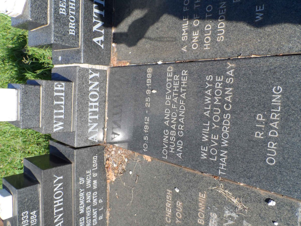 ANTHONY Larry 1933-1984 :: ANTHONY Willie 1912-1999 :: ANTHONY Geofrey 1955-1989