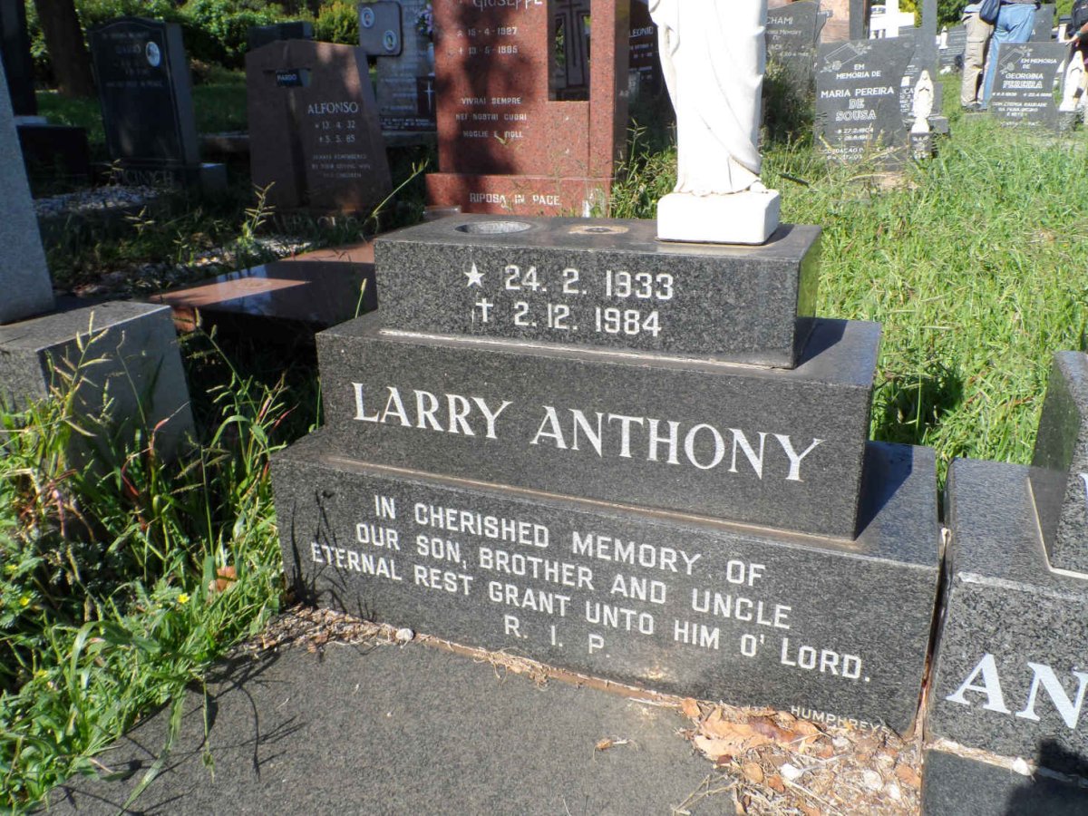 ANTHONY Larry 1933-1984 :: ANTHONY Willie 1912-1999 :: ANTHONY Geofrey 1955-1989
