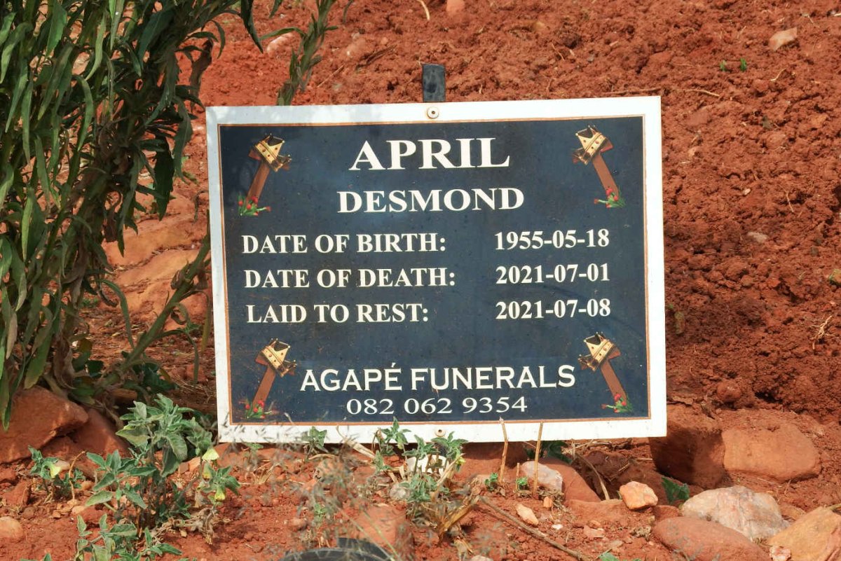 APRIL Desmond 1955-2021
