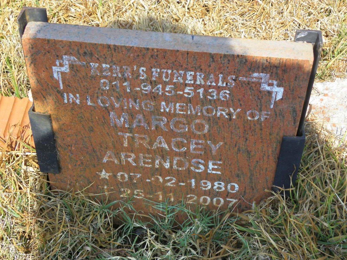 ARENDSE Margo Tracy 1980-2007
