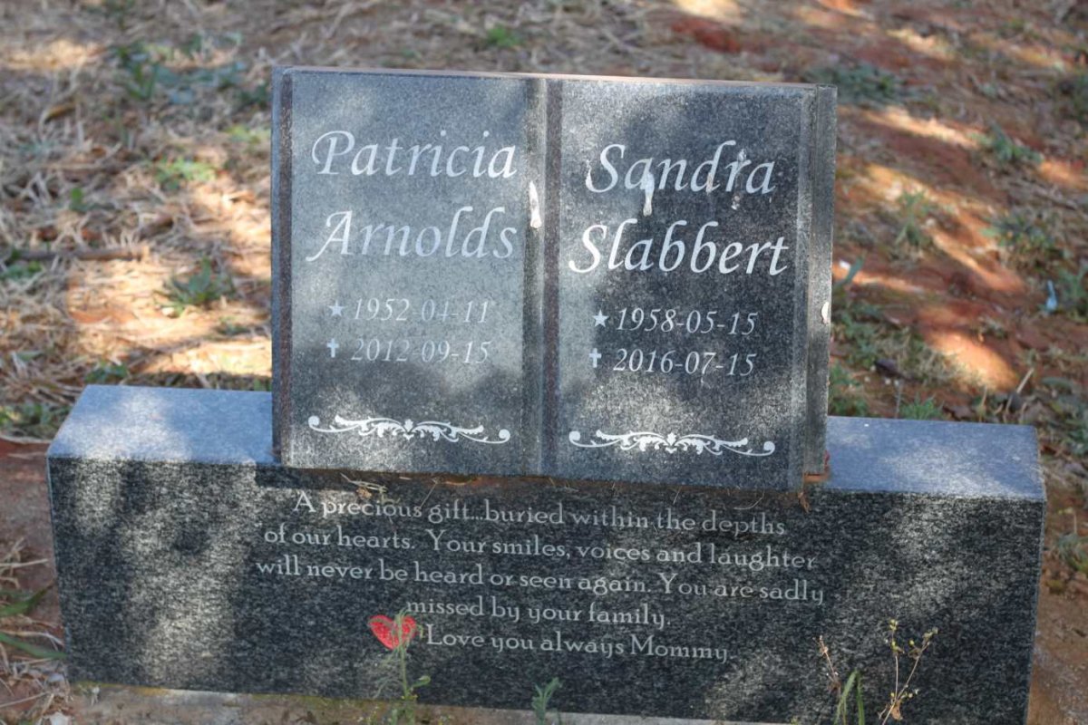 ARNOLDS Patricia 1952-2012 :: SLABBERT Sandra 1958-2016