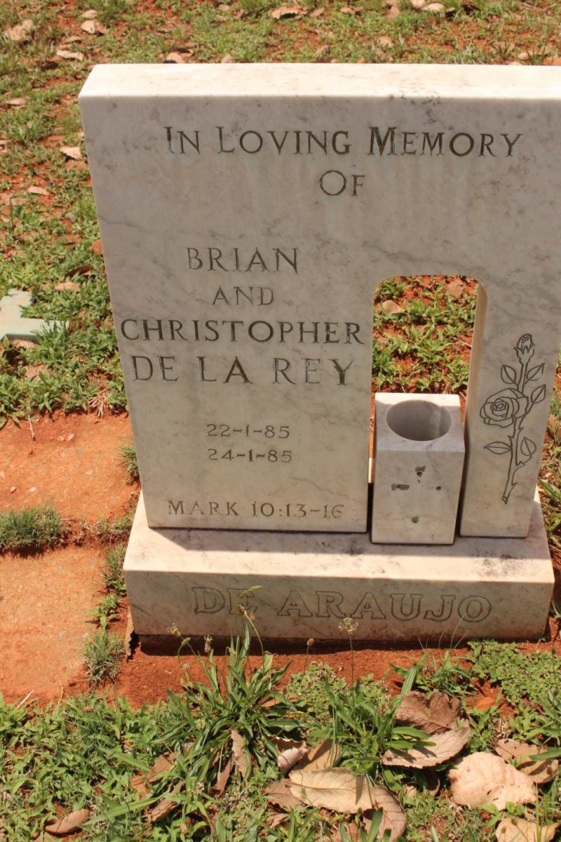 ARAUJO Brian de la Rey, de 1985-1985 :: DE ARAUJO Christopher de la Rey 1985-1985