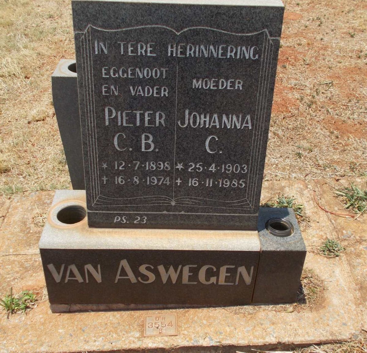 ASWEGEN Pieter C.B., van 1898-1974 &amp; Johanna C. 1903-1985
