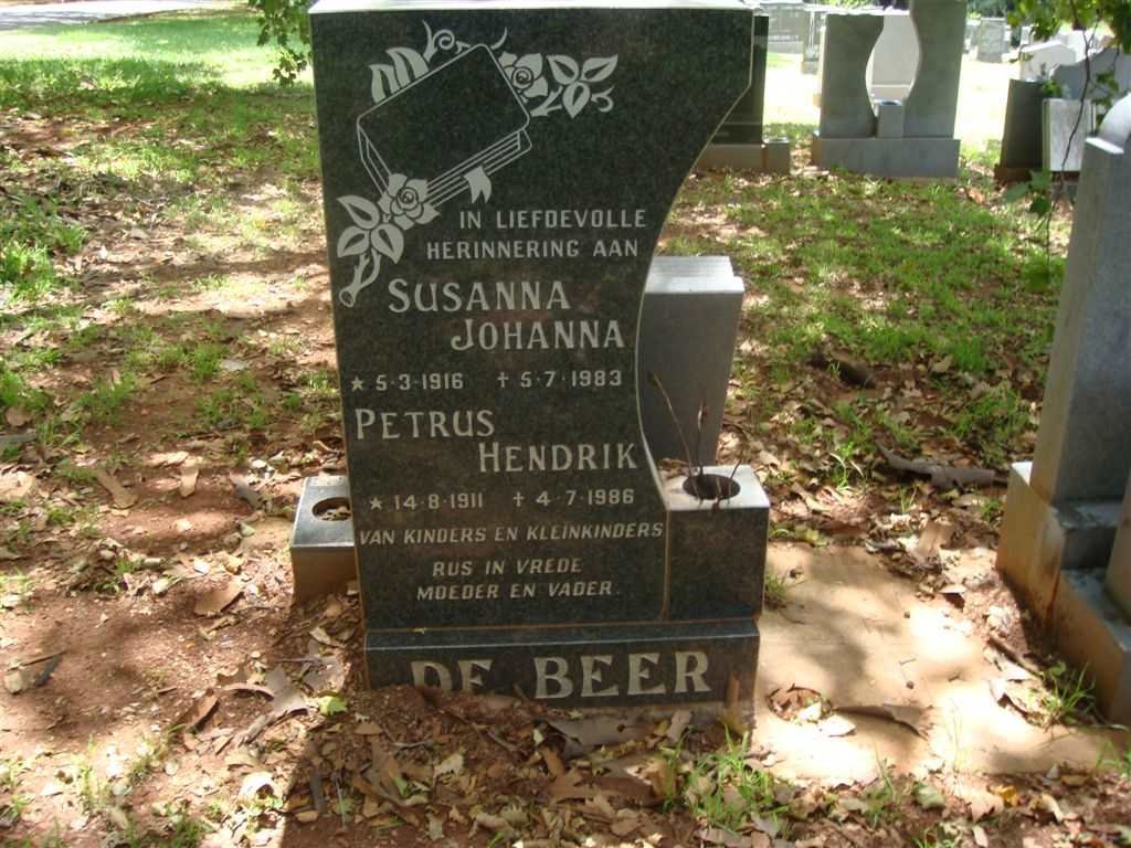BEER Petrus Hendrik, de 1911-1986 &amp; Susanna Johanna 1916-1983
