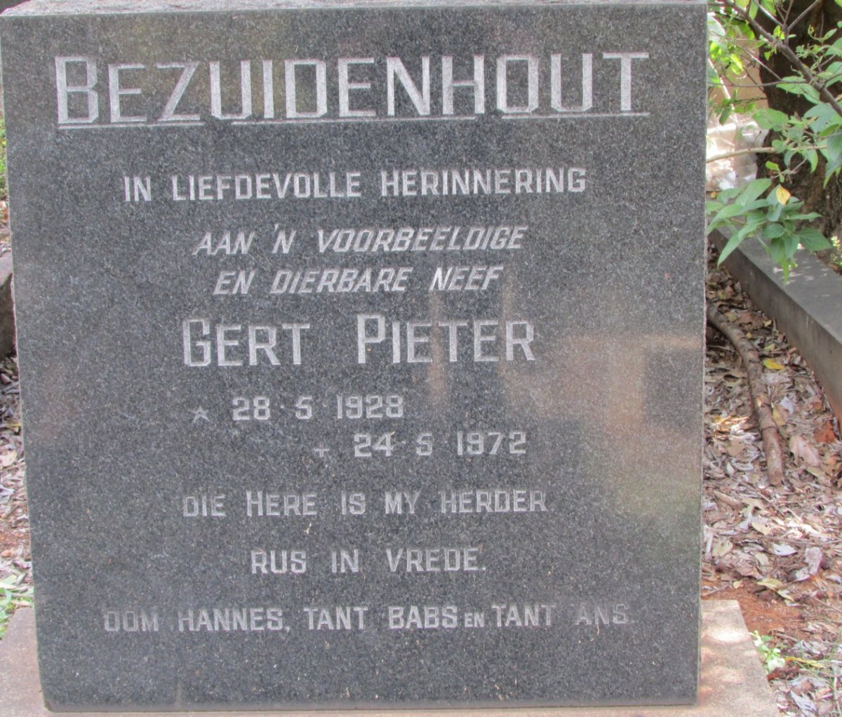 BEZUIDENHOUT Gert Pieter 1928-1972