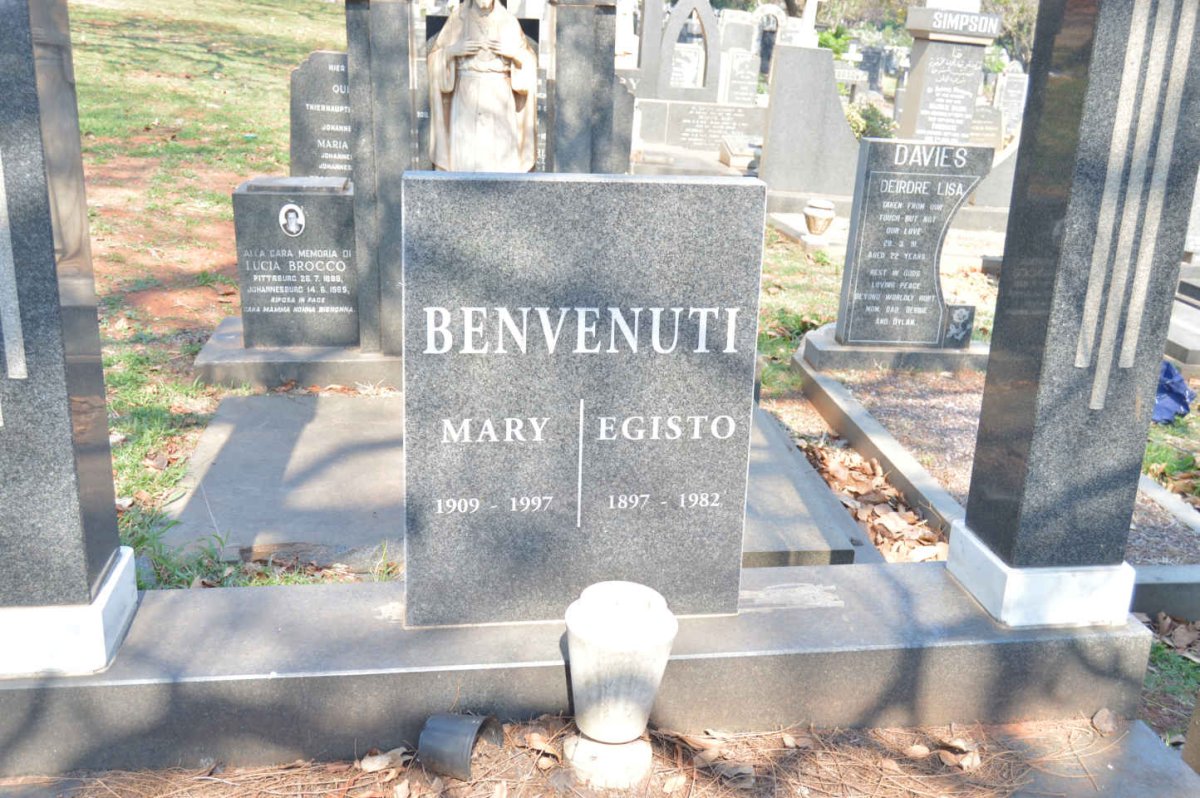 BENVENUTI Egisto 1879-1982 &amp; Mary 1909-1997