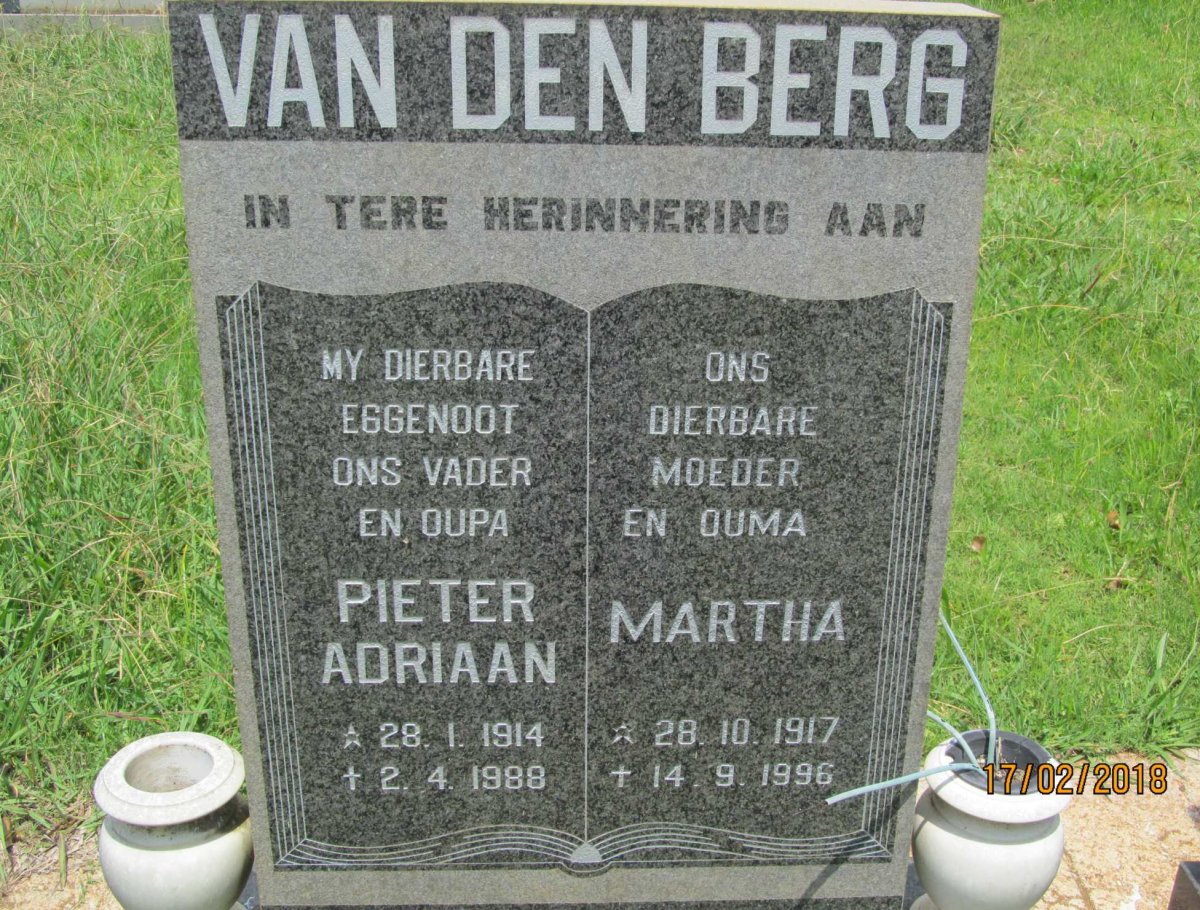 BERG Pieter Adriaan, van den 1914-1988 &amp; Martha 1917-1996