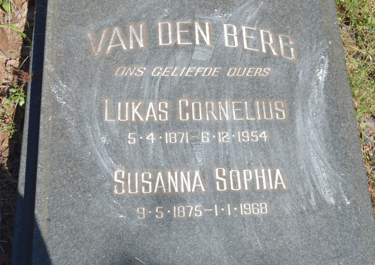 BERG Lukas Cornelius, van den 1871-1954 &amp; Susanna Sophia 1875-1968