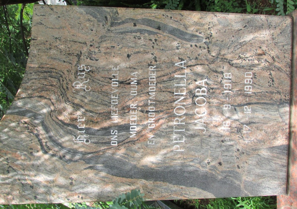 BERG Petronella Jacoba, van den 1918-1990