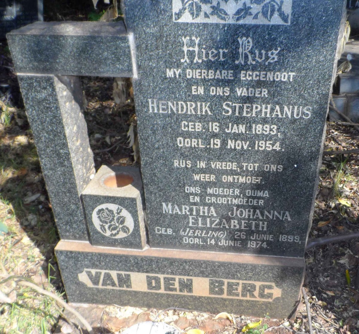 BERG Hendrik Stephanus, van den 1893-1954 &amp; Martha Johanna Elizabeth JERLING 1899-1974
