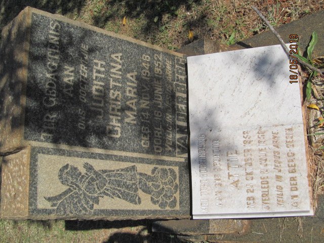 BERG Judith Christina Maria, van der 1948-1952 :: VAN DER BERG Attie 1952-1956