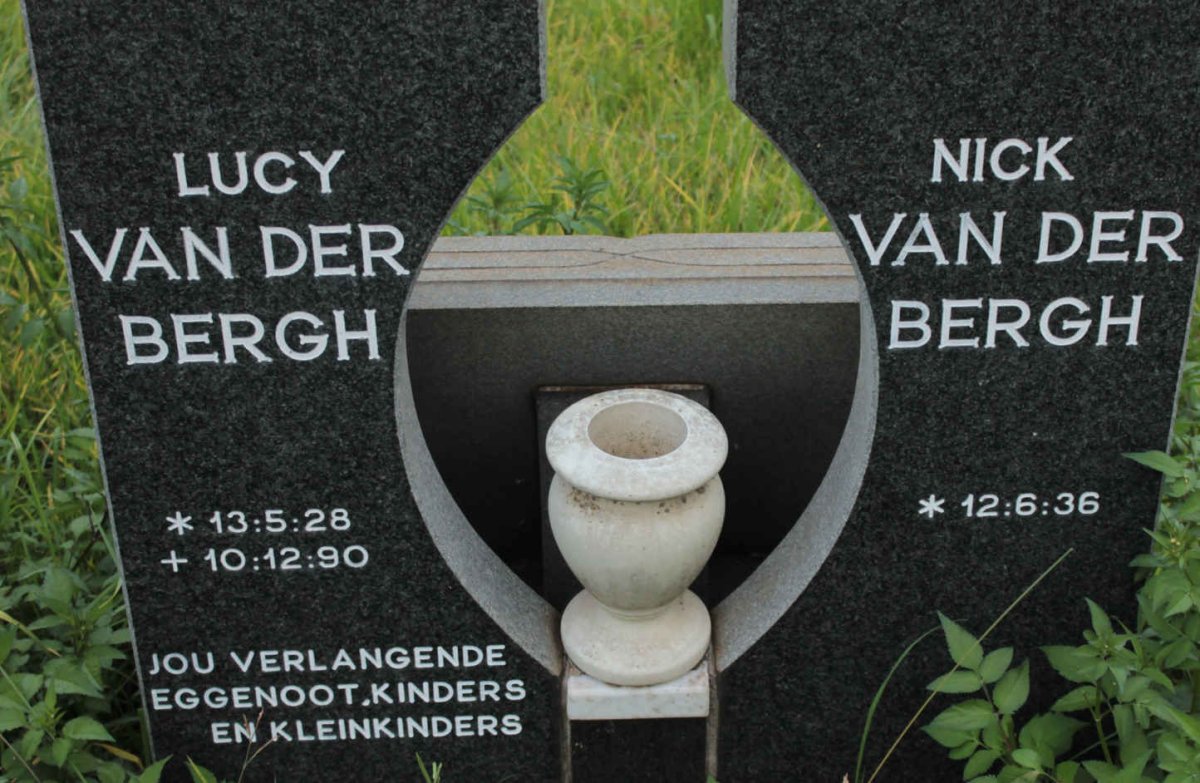 BERGH Nick, van der 1936- &amp; Lucy 1928-1990