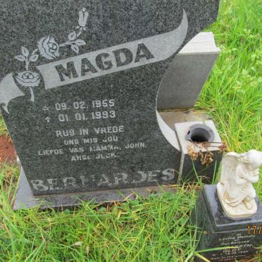 BERNARDES Magda 1955-1993 :: GLOY Elizabeth 1998-1998