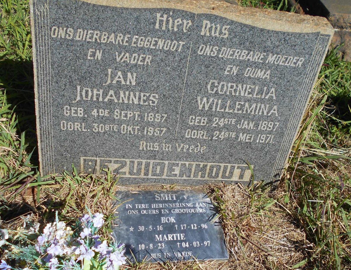 BEZUIDENHOUT Jan Johannes 1897-1957 &amp; Cornelia Willemina 1897-1971