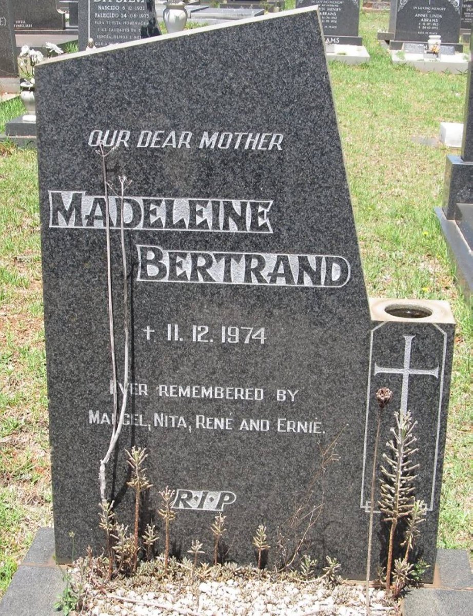 BERTRAND Madeleine -1974