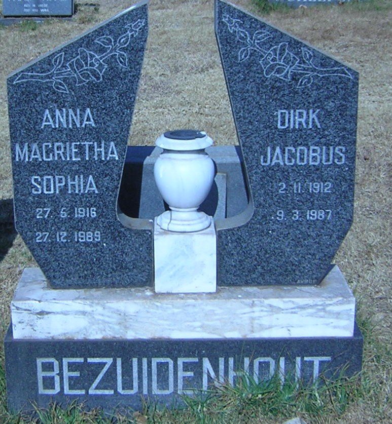 BEZUIDENHOUT Dirk Jacobus 1912-1987 &amp; Anna Magrietha Sophia 1916-1989