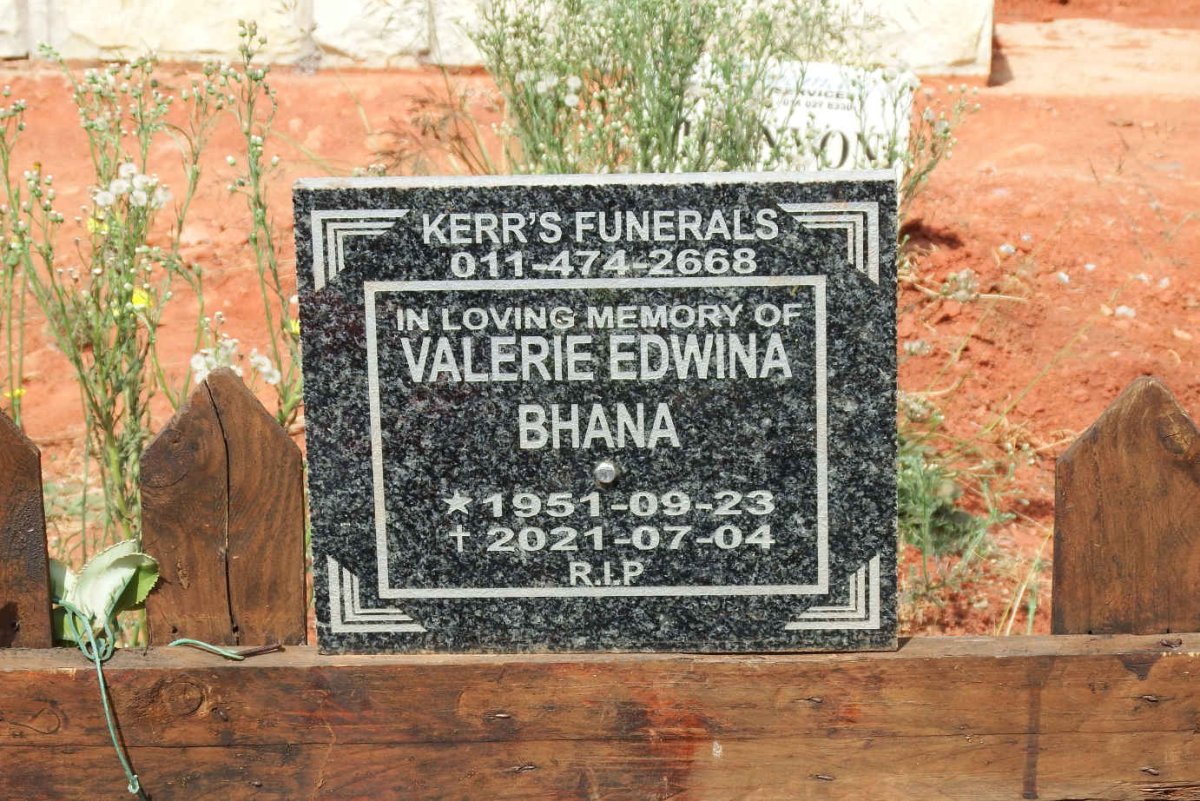 BHANA Valerie Edwina 1951-2021