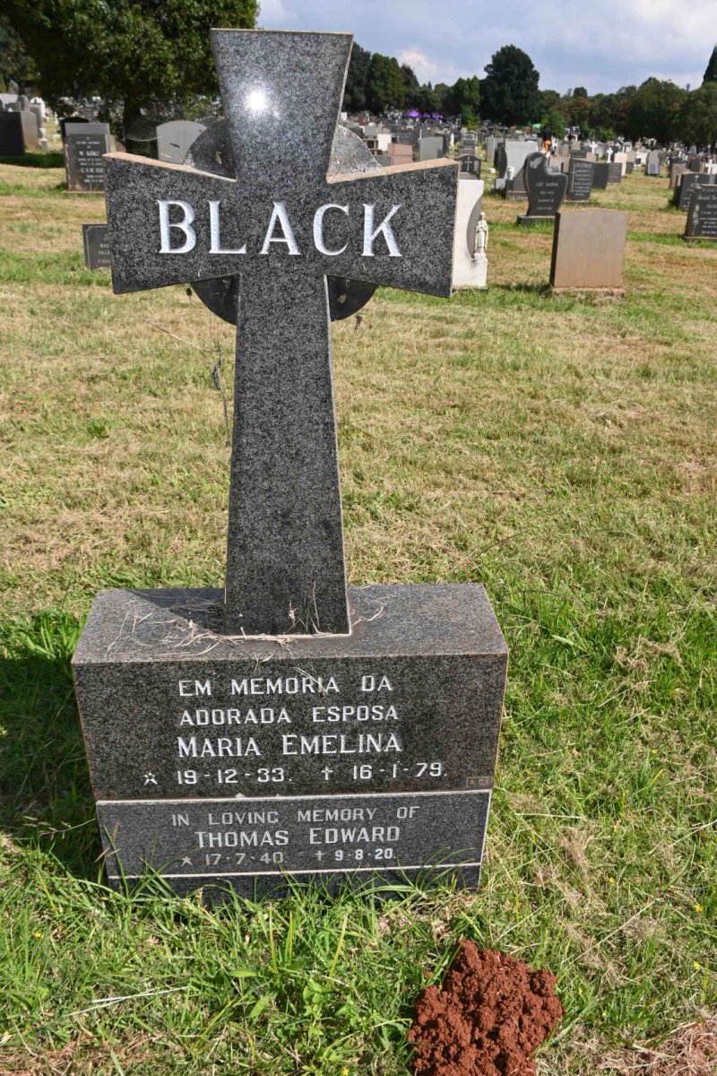BLACK Thomas Edward 1940-2020 &amp; Maria Emelina 1933-1979