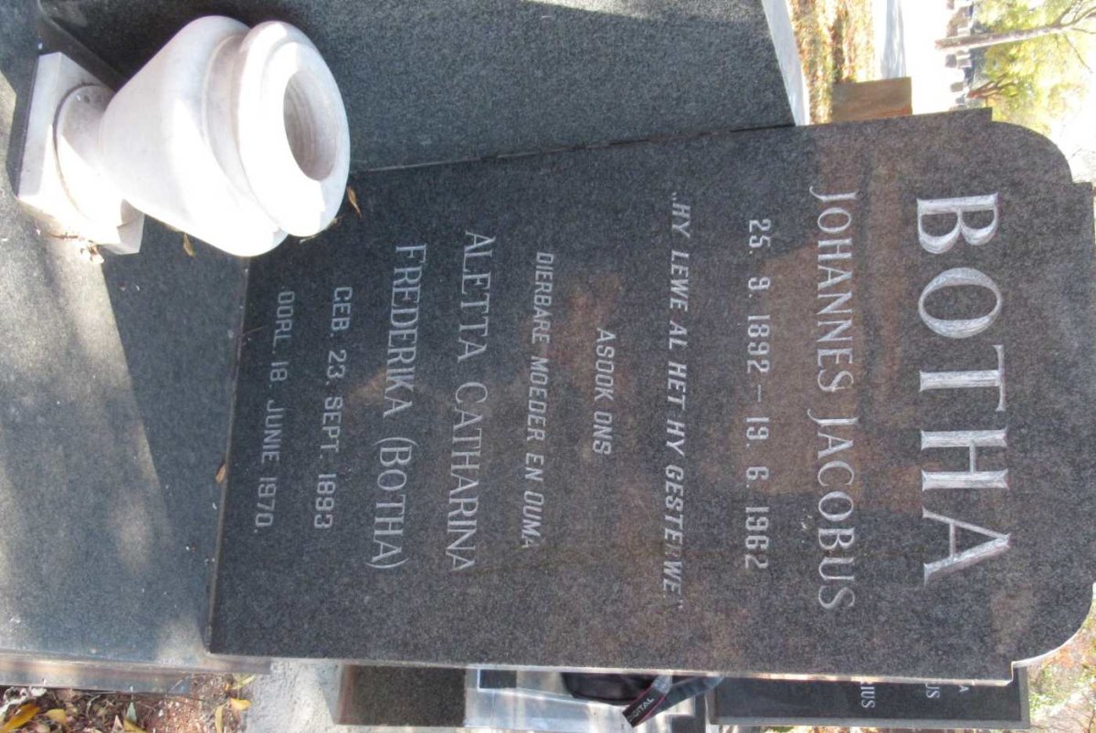BOTHA Johannes Jacobus 1892-1962 &amp; Aletta Catharina Frederika 1893-1970