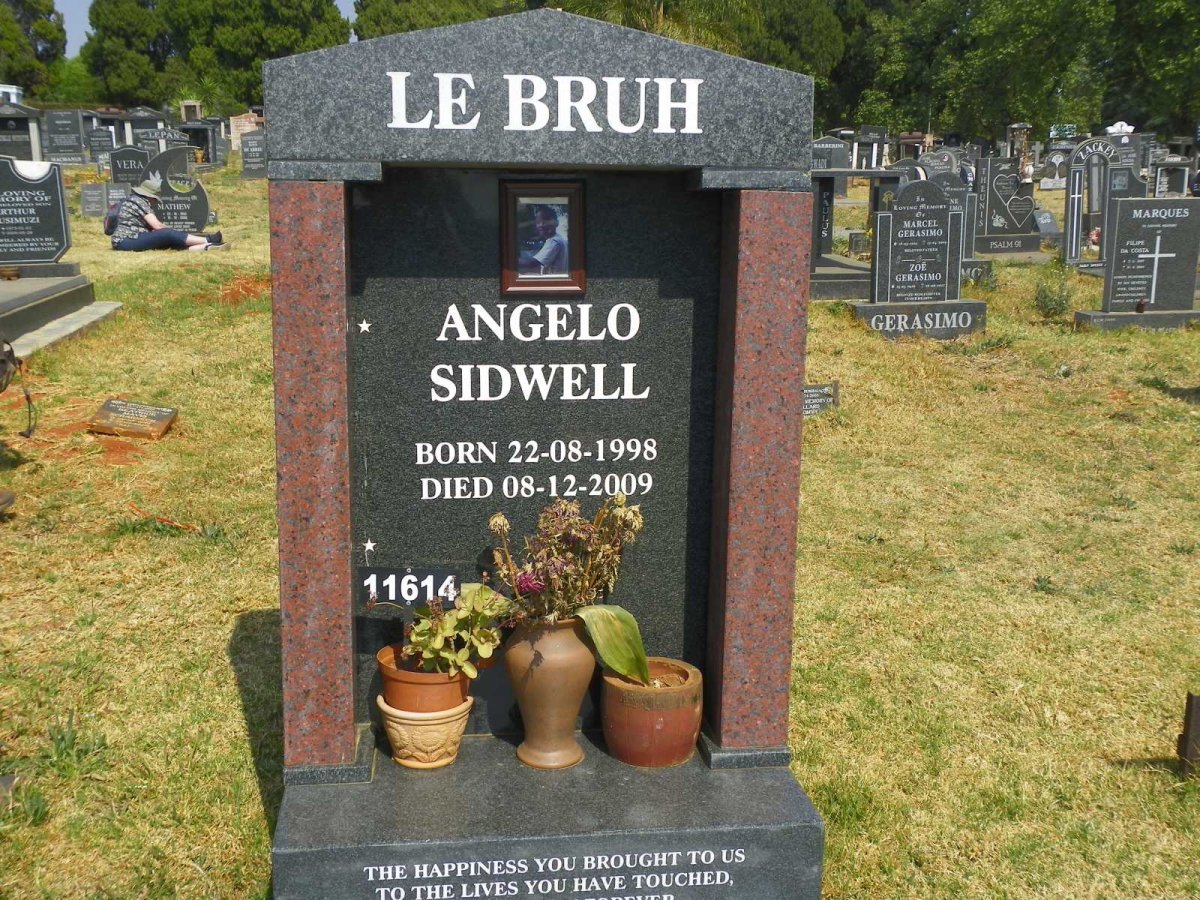BRUH Angelo Sidwell, le 1998-2009