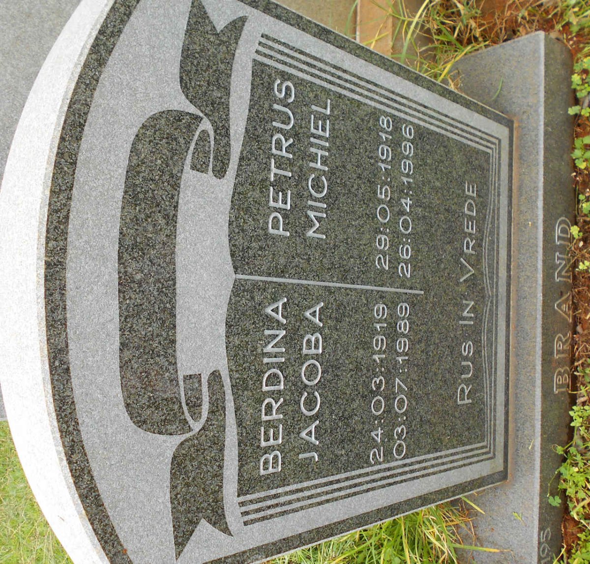 BRAND Petrus Michiel 1918-1996 &amp; Berdina Jacoba 1919-1989
