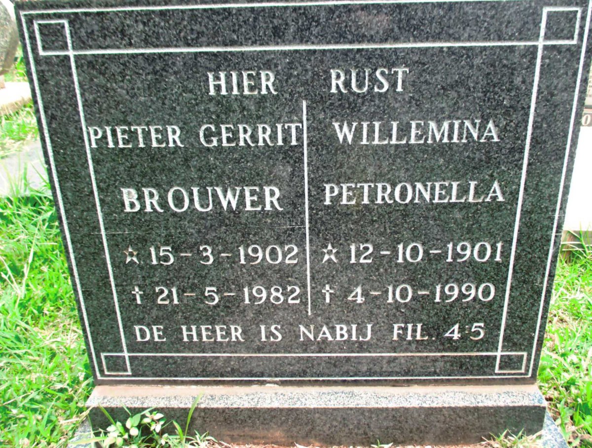 BROUWER Pieter Gerrit 1902-1982 &amp; Willemina Petronella 1901-1990