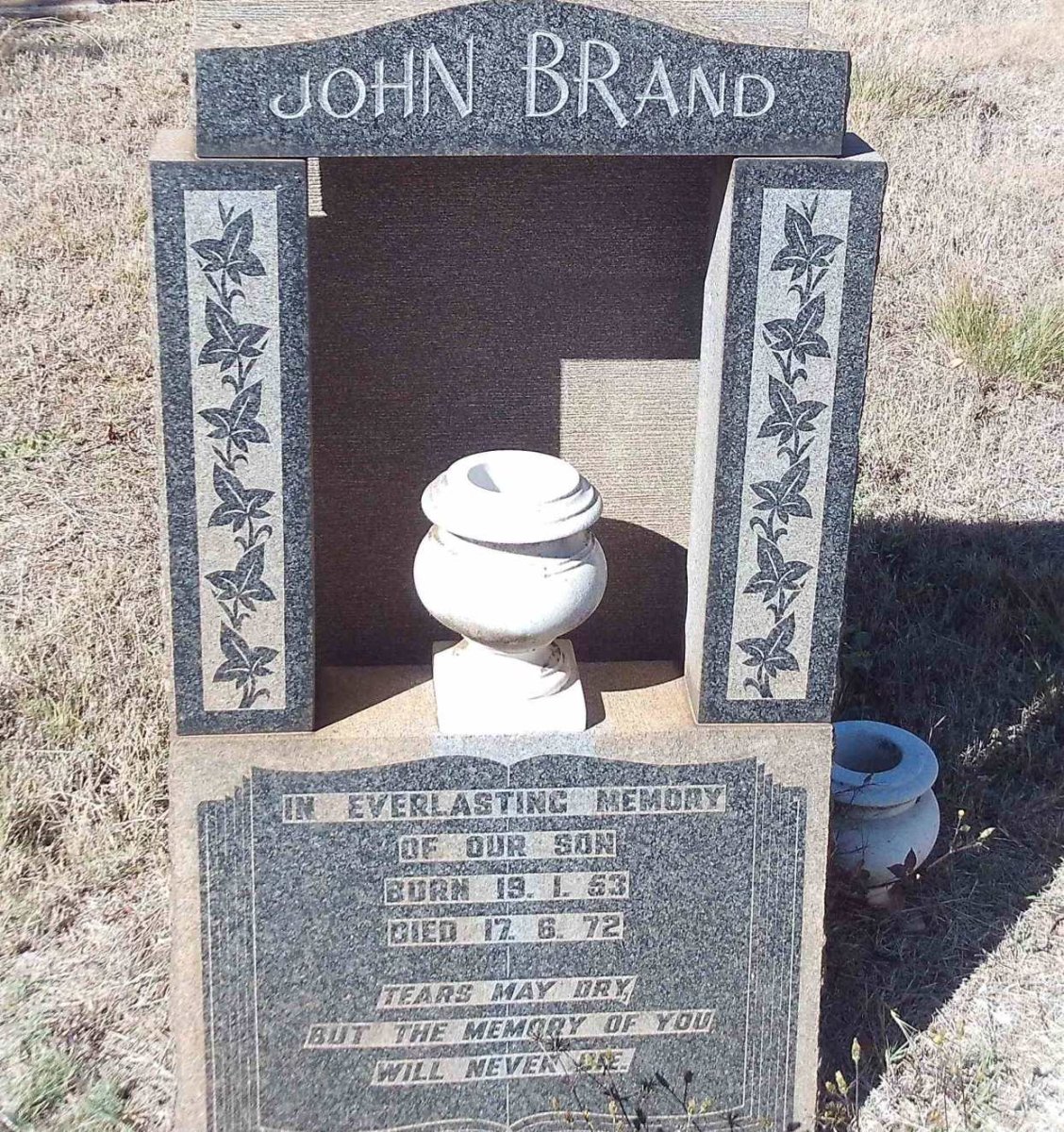 BRAND John 1953-1972