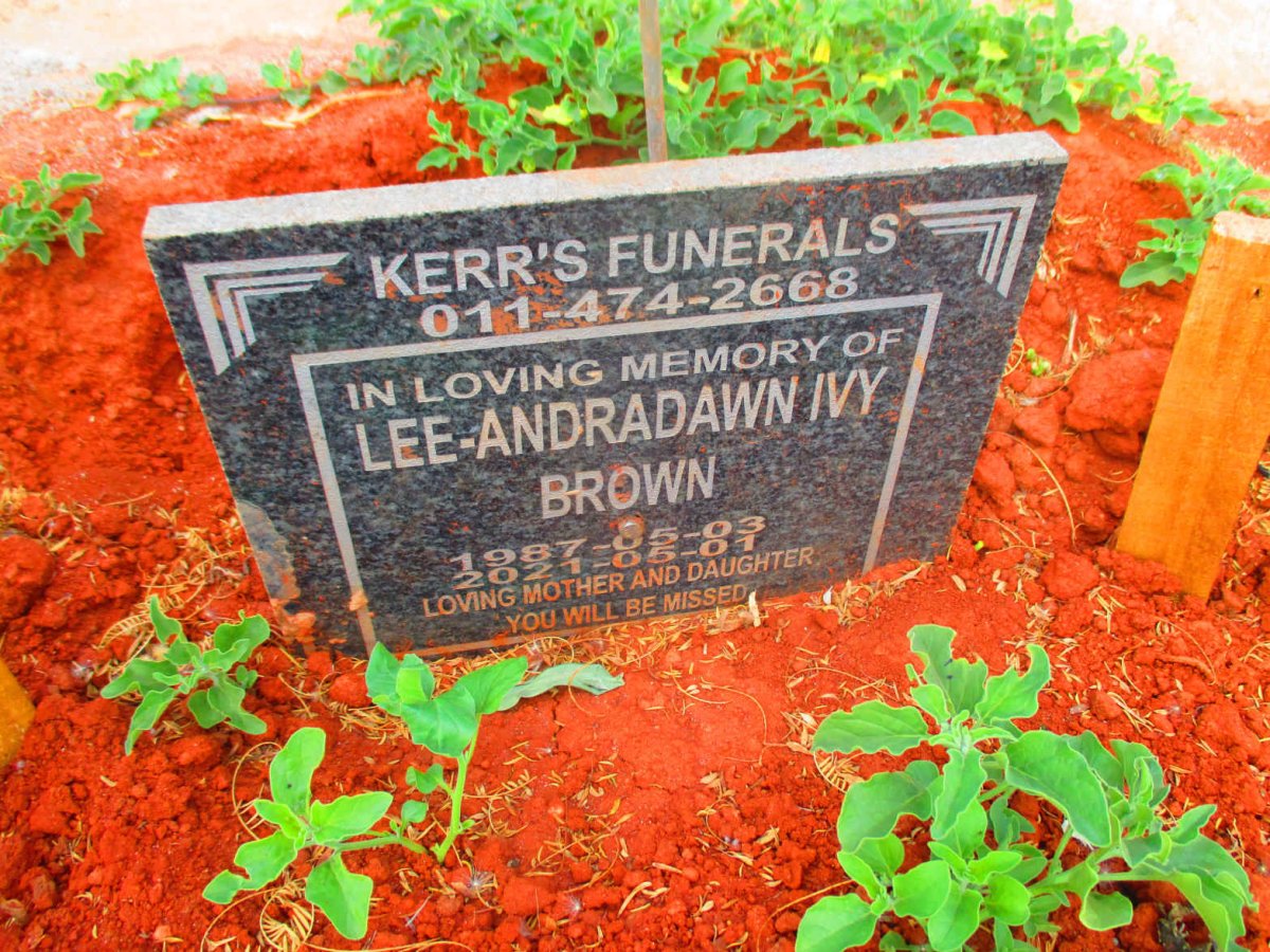 BROWN Lee-Andradawn Ivy 1987-2021
