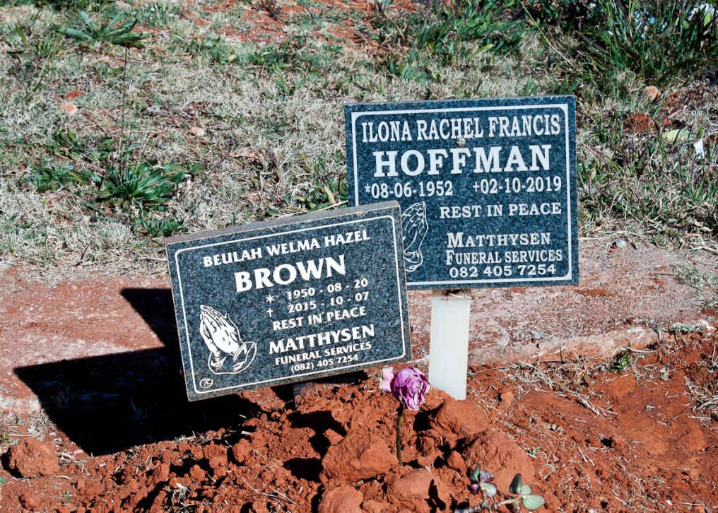 BROWN Beulah Welma Hazel 1950-2015 :: HOFFMAN Ilona Rachel Francis 1952-2019