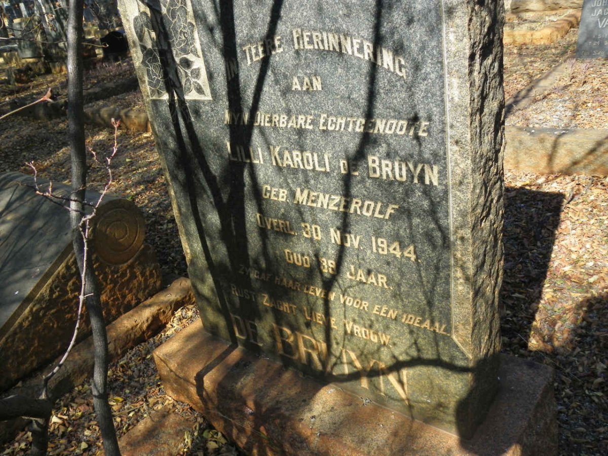 BRUYN Lilli Karoli, de nee MENZEROLF -1944