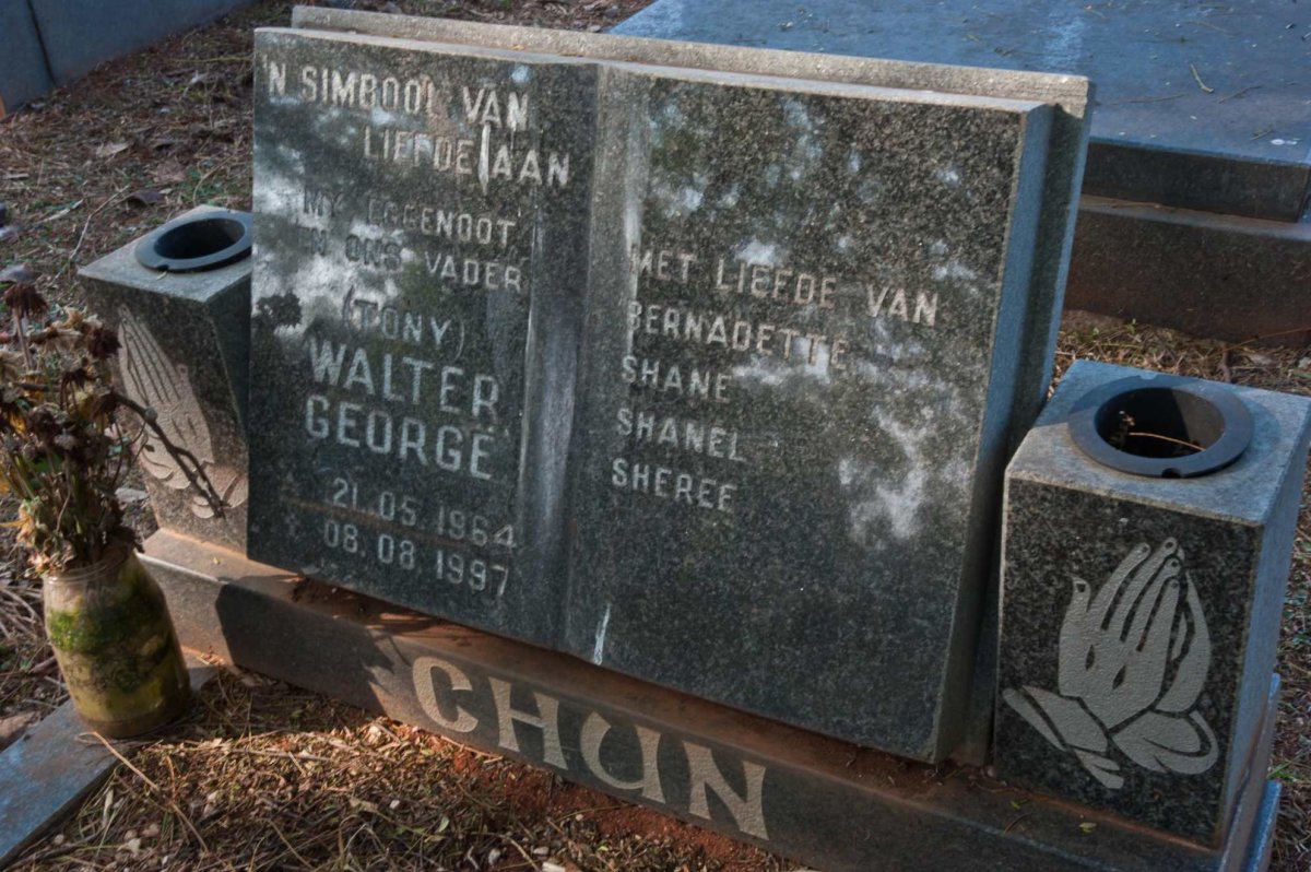CHUN Walter George 1964-1997