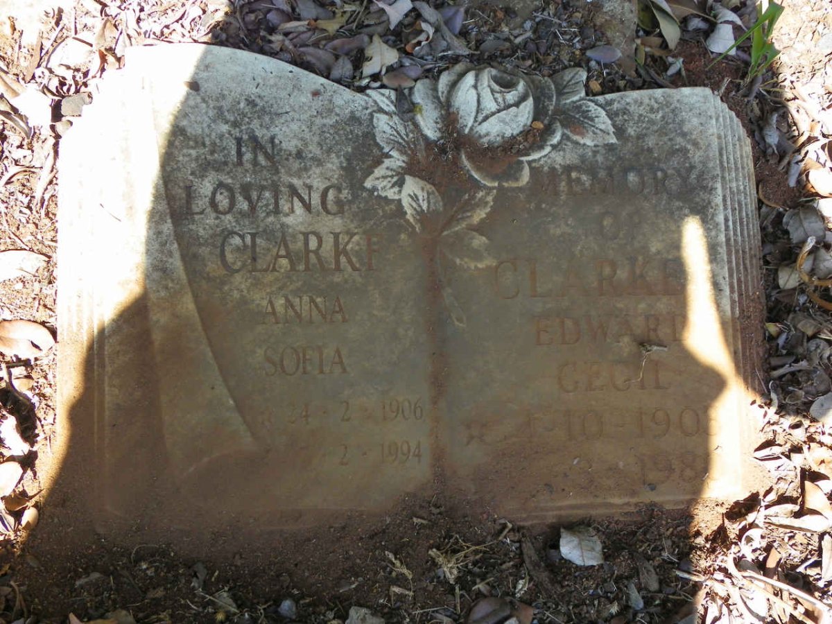 CLARKE Edward Cecil 1903-1980 &amp; Anna Sofia 1906-1994