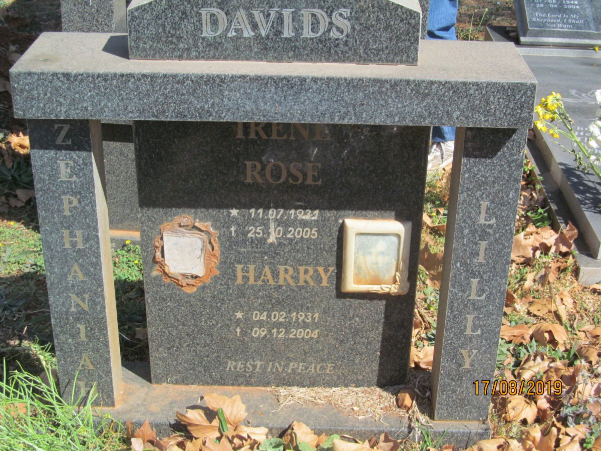 DAVIDS Harry 1931-2004 &amp; Irene Rose 1931-2005