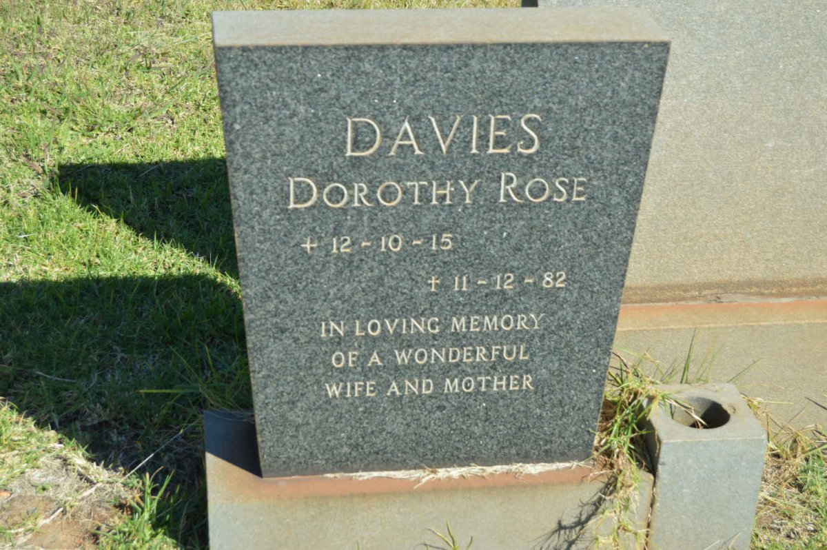 DAVIES Dorothy Rose 1915-1982