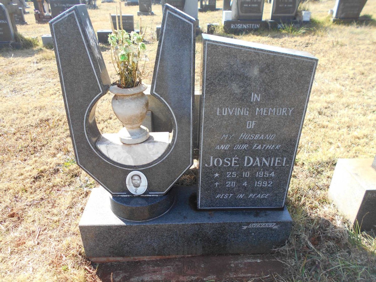 DANIEL Jose 1954-1992