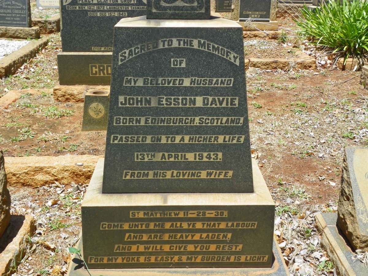 DAVIE John Esson -1943