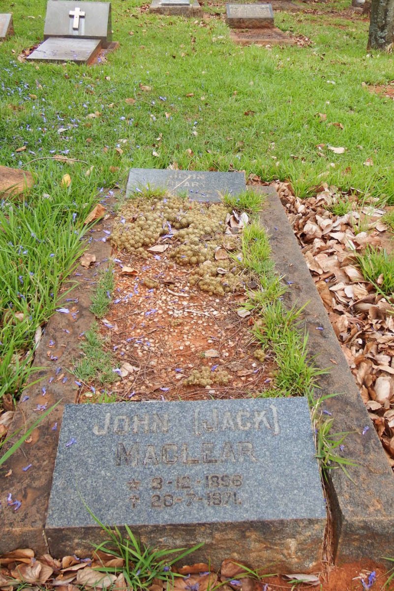 DEARY John 1866-1946 : MACLEAR John 1896-1971