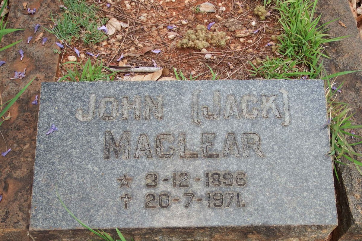 DEARY John 1866-1946 : MACLEAR John 1896-1971