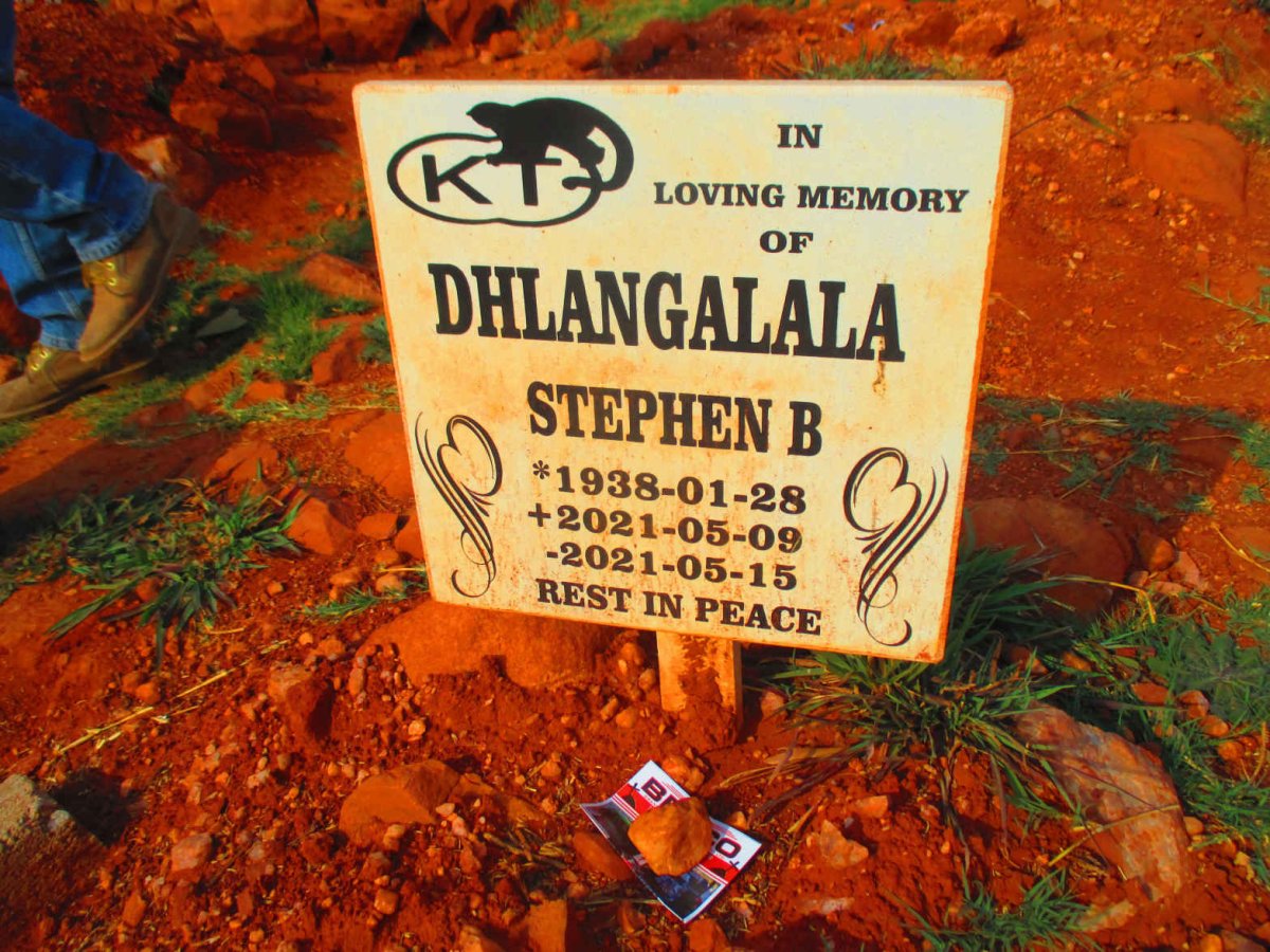 DHLANGALALA Stephen B. 1938-2021