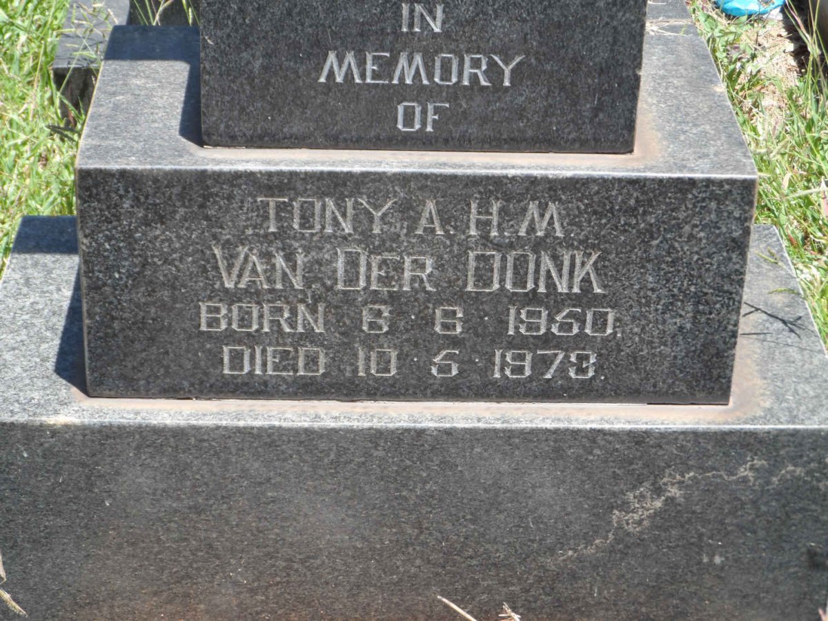 DONK Tony A.H.M., van der 1950-1973