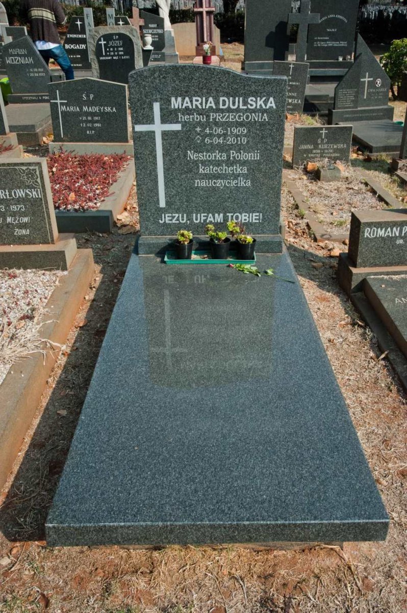 DULSKA Maria 1909-2010
