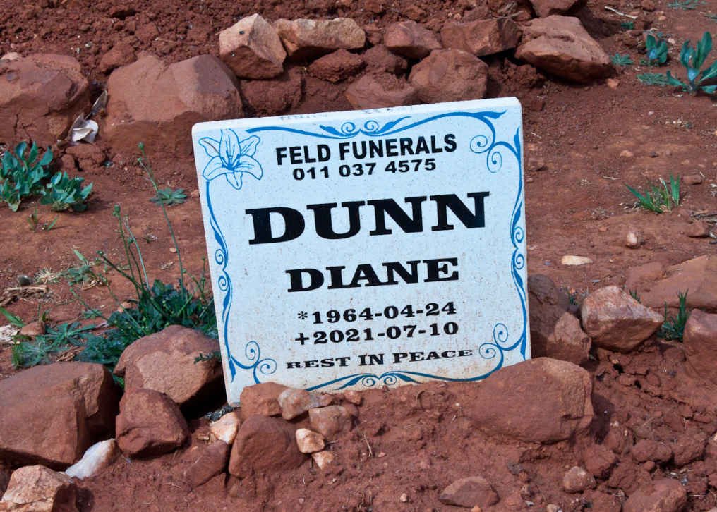 DUNN Diane 1964-2021
