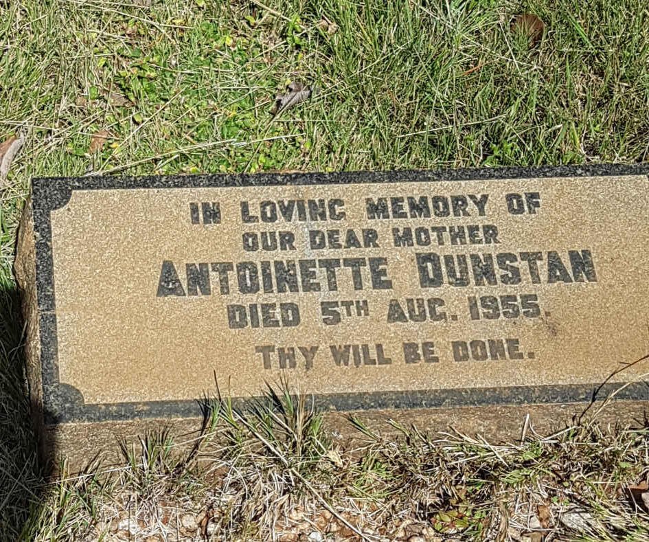 DUNSTAN Antoinette -1955