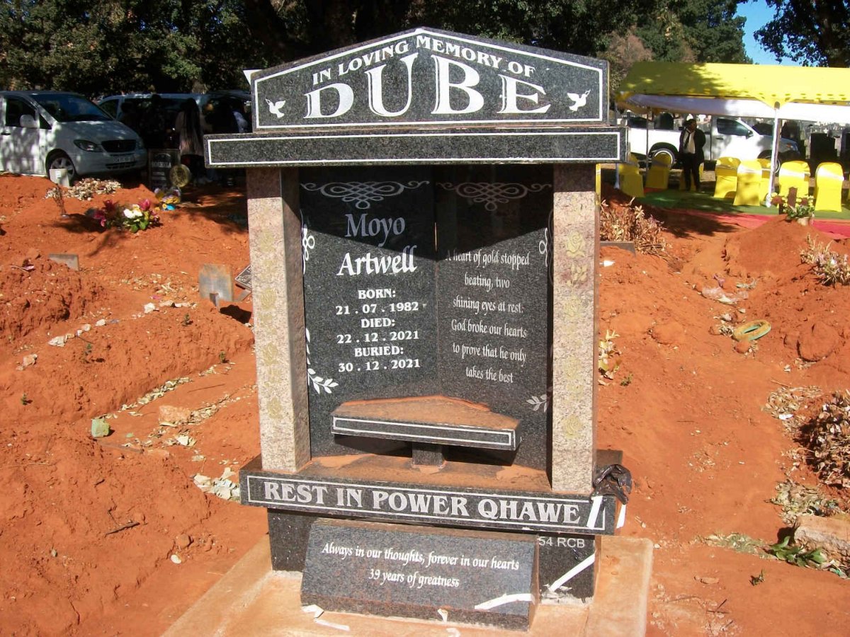 DUBE Moyo Artwell 1982-2021