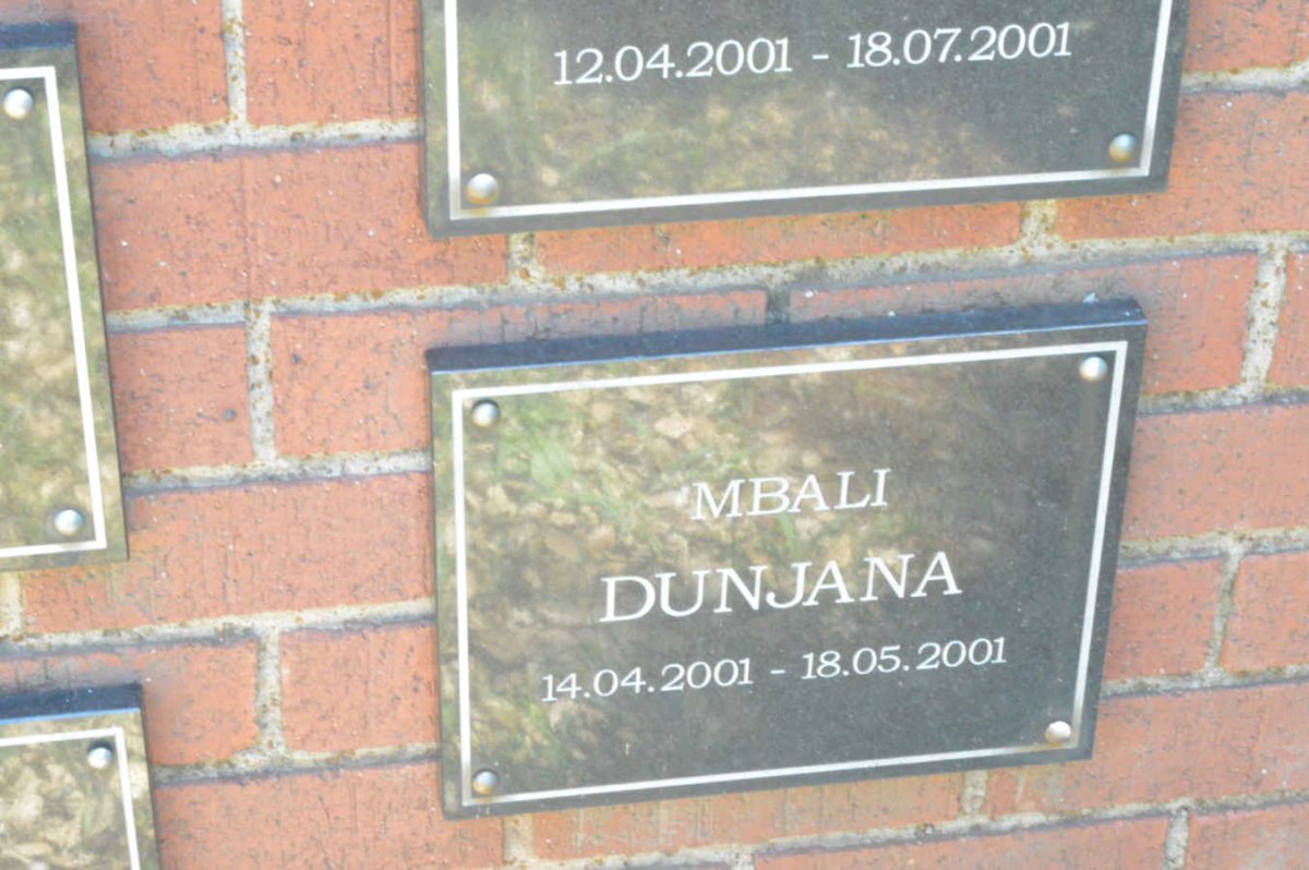 DUNJANA Mbali 2001-2001