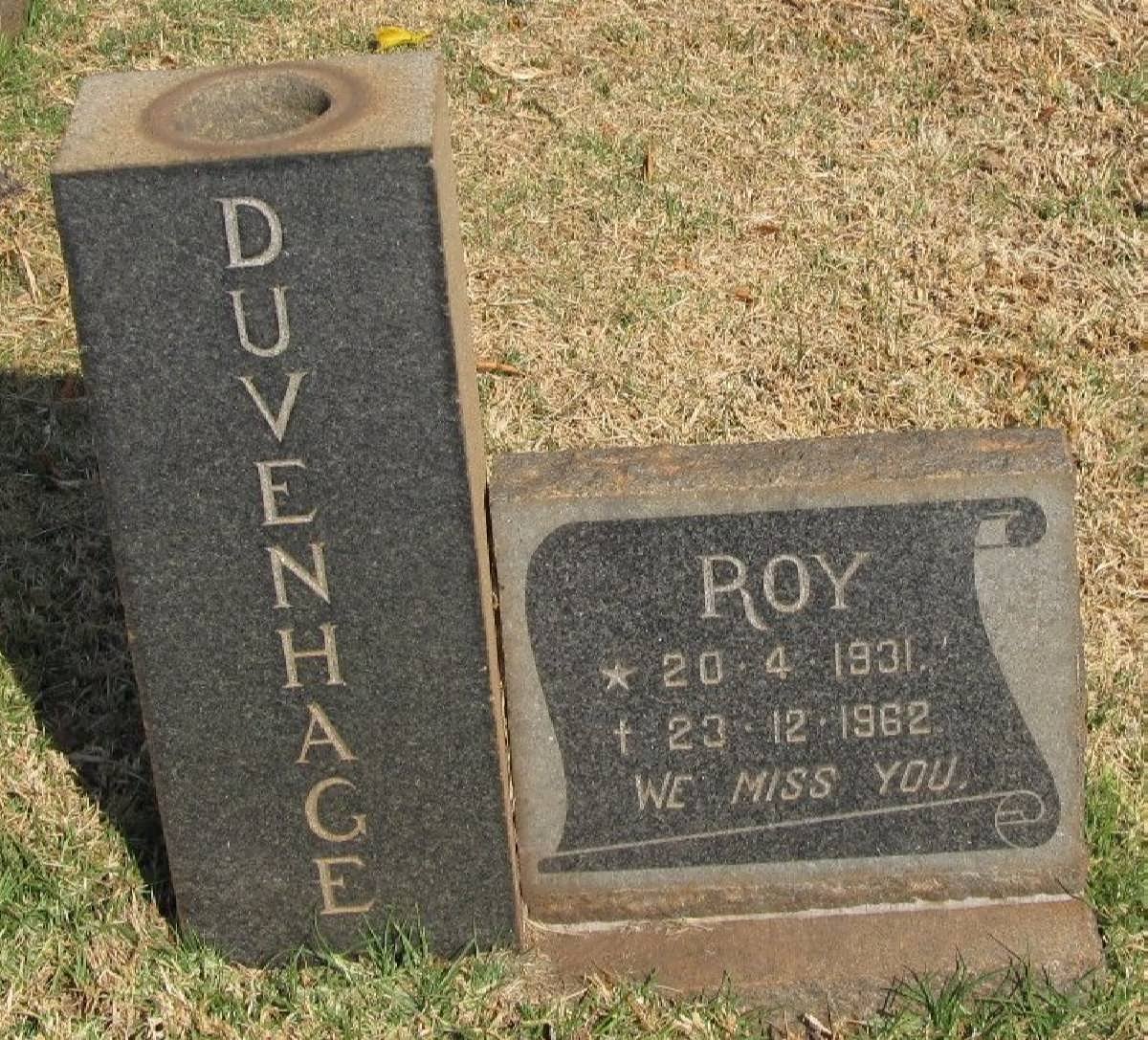 DUVENHAGE Roy 1931-1962