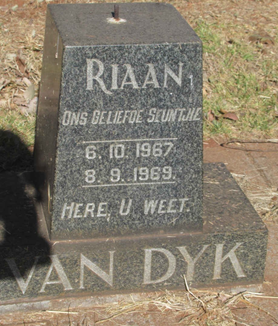 DYK Riaan, van 1967-1969
