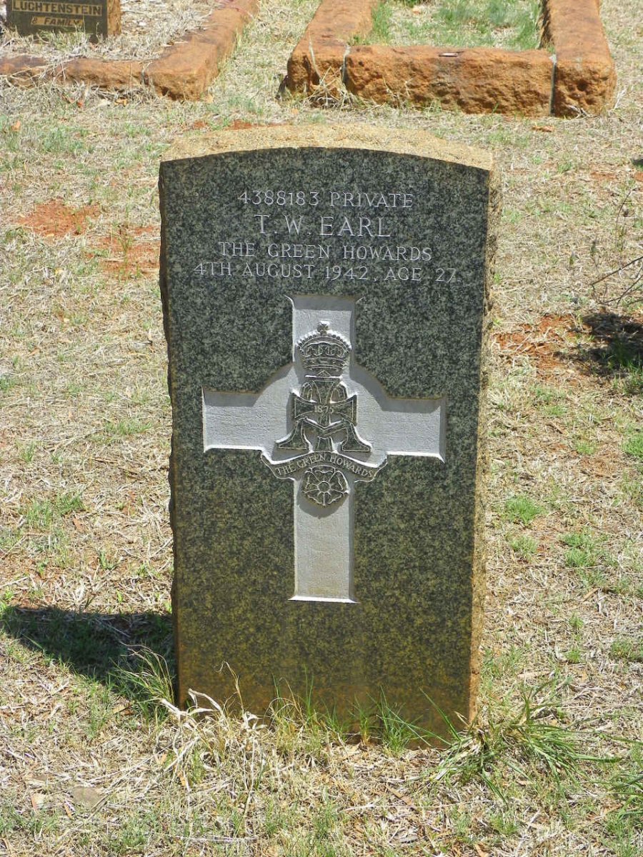 EARL T.W. -1942