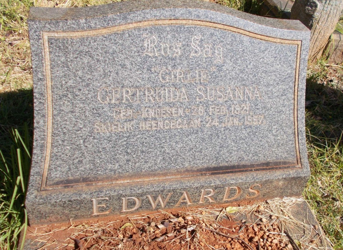 EDWARDS Gertruida Susanna nee KNOESEN 1921-1957