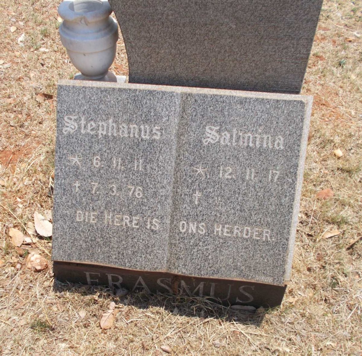 ERASMUS Stephanus 1911-1976 &amp; Salmina 1917-